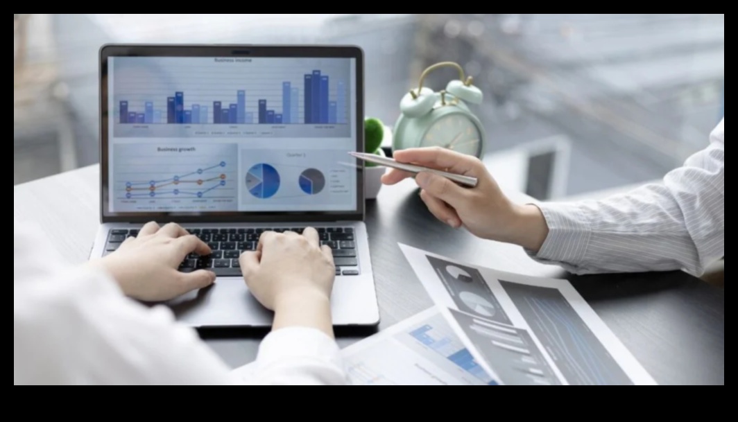 رؤى فك التشفير: التنقل في عالم تحليلات الأعمال