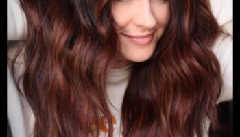 سحر أوبورن: تسريحات الشعر السحرية لمسة غريبة الأطوار