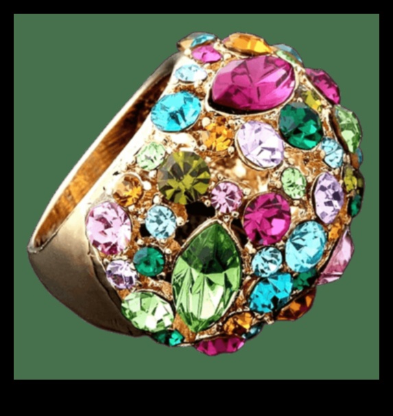 تألق أنيق: الكشف عن الجمال الخالد للمجوهرات الذهبية